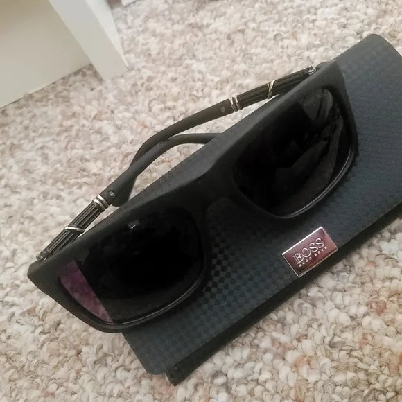 Hugo Boss sunglasses - Picture 5 of 5